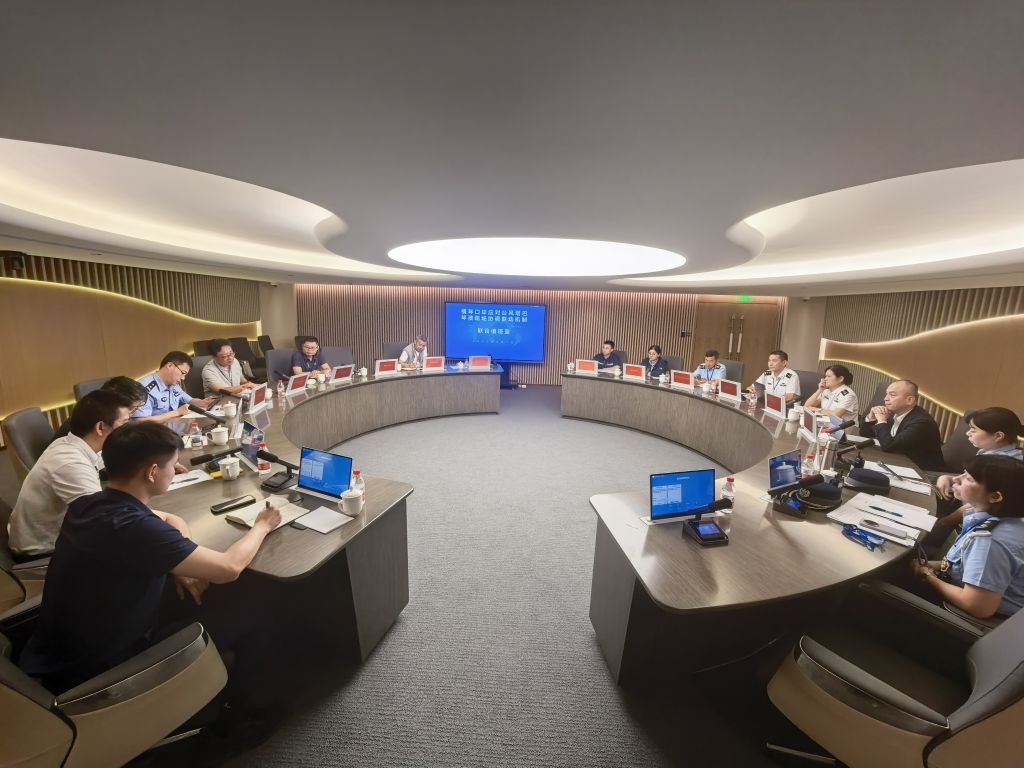 news130435_10.jpg