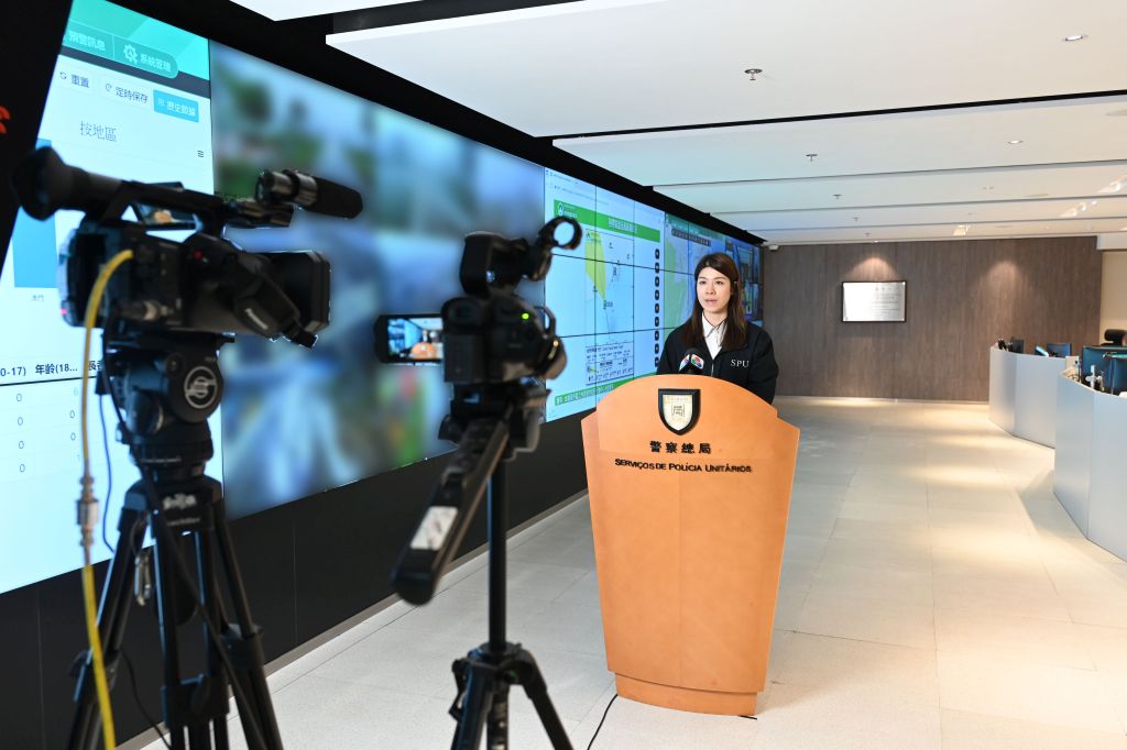 news130435_09.jpg